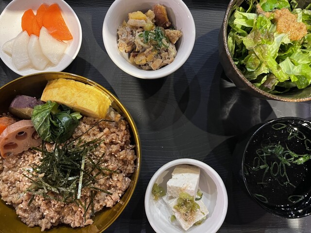 そぼろ丼セット