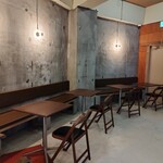 STAYFUL LIFE STORE - 地下の方がゆったり座れるし、お洒落！