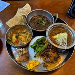 BLOCK HOUSE 水曜カレー - 