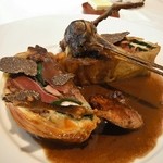 アーティショー - ベカスとオマールのパイ包み焼き