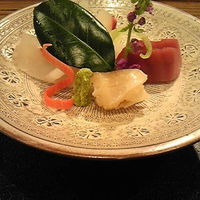 銀座 しぶ谷 - お造り（長崎産鯛、京都産鮪、北海道産北寄貝）