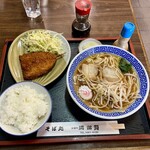 満留賀 - 料理写真:あじフライセット（税込み1000円）