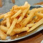 新時代 吉祥寺駅北口武蔵通り店 - 特徴のあるポテトフライ。おいしい！