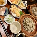 手挽きそば 一心 - 小エビの天ざる(二八の細打ち)