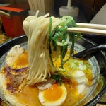 ららららーめん 黒崎店 - 麺リフト