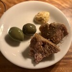 カルネジーオ イースト - 