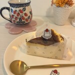 パティスリー ドュ ジュール ジュイサンス - またジュイサンスの屋号のピックが可愛い(*^ω^*) 今回からピックがついたそうです！