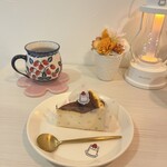 パティスリー ドュ ジュール ジュイサンス - バスクチーズケーキも滑らかで美味しい♪いくつでもいけそう！！
