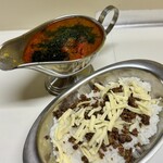 かれーの店 うどん  - オイスターオーシャン、チーズ、スパイシーひき肉、焼トマト