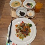 ガスト - 注文：レモンチキンソテーバジルソースならびに豚汁和食ドリンクバーセット