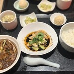 麻婆豆腐シン - 