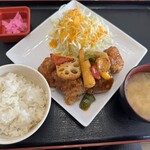 からあげ、定食、丼 がブリチキン。 - 料理写真: