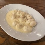 カフェ ラ・ボエム - もちもちジャガイモのニョッキ