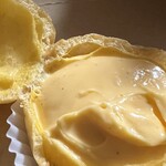 ピエス・モンテ - シュークリームのカスタードクリーム