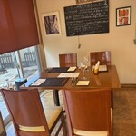 トラットリア シュン - テーブル席