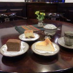 喫茶 美術館 - 炭火コーヒーと自家製ケーキ