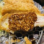 勝烈亭 - ごまソースにて