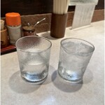 神名備 - この季節はお湯とお冷を出してくれます