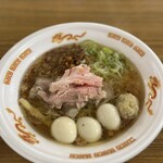 らあめん 元 - 裏松坂牛香る煮干しの塩らぁめん