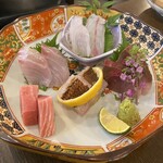 銀シャリ鮮魚 オサカナマルシェ 船橋駅前市場 - 