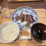 炙り牛たん 万 イーアスつくば店 - 