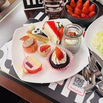 ロビーラウンジ 「マーブルラウンジ」 ヒルトン東京 - メニュー