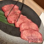 近江うし 焼肉 にくTATSU - 