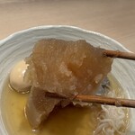 炉端とおでん 呼炉凪来 - おでん(大根)