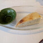 ラ ヴィオレッタ - 自家製フォカッチャ