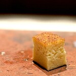 たかおか - お腹いっぱいだったので、１つだけいただきました。シュワッとエアリーでスフレのような玉。 さて、これにてお終い。 ３年ぶりのたかおかさん、いい宴でした。