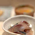 たかおか - アジ。 これも定番。 金谷のアジとネギの和え物。 一番、千葉を感じさせる逸品。 香りもいい。