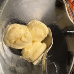 炭火焼肉 にく式 - バニラアイス