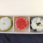 OCTA SCONE - ホワイト茶々、ストロベリーチーズケーキ、クッキー＆クリーム