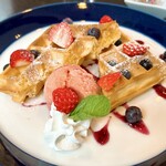 ミックニック - 料理写真:ワッフルベリーベリー