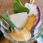 鮪お重 栄町 - 鎌倉野菜（本鮪×薩摩甘海老×しらす三色お重）