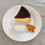 REBOOT - バスクチーズケーキ
