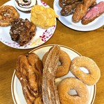 HAPPY DONUT - 軽いんよ、ふわっとサクッともちっとペロ