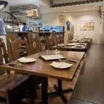 ピッツェリア ブガンヴィッレ 広尾 - イタリアの田舎町みたいなインテリア｡