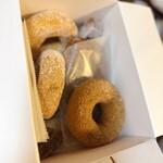 HAPPY DONUT - はいはい、箱落としましたよ←