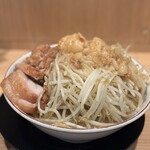 ラーメン豚山 - 料理写真:
