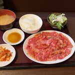 焼肉おくう - 国産牛カルビランチ　肉増量