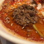 四川担々麺 赤い鯨 - ✅カレー担々麺¥1.050
　※辛さは1〜3からセレクト(3辛)
　※担々麺は辛さに加え痺れもセレクト可能
　※ランチは大盛り無料！