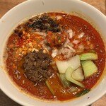 四川担々麺 赤い鯨 - ✅カレー担々麺¥1.050
　※辛さは1〜3からセレクト(3辛)
　※担々麺は辛さに加え痺れもセレクト可能
　※ランチは大盛り無料！