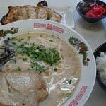 十八番中華 - ラーメン餃子セット　750円