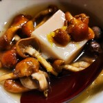 はし本 - .....一品目　落花生豆腐　なめこ　むかご　柚子.....