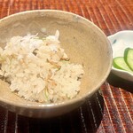 食堂 燈 - 鯛めし　牛蒡がきいてる！