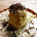 はし本 - .....六品目　北海道の２年熟成のメークイン　さらに熟成して蒸して揚げて　酒粕　チーズ　黒トリュフ.....