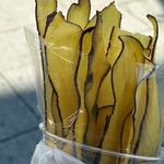 小江戸おさつ庵 - 薄くてパリパリに揚がったサツマイモ