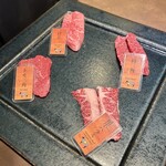 和牛焼肉やくにく 新宿東口店 - 