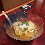 肉の匠 将泰庵 - ■締め
      肉茶漬け／すだちおろし冷麺／昆布水つけ麺
      （お腹に余裕がある方は全種でも可）
      最後まで“美味しい”で終わらせてくれるのが嬉しい。
      